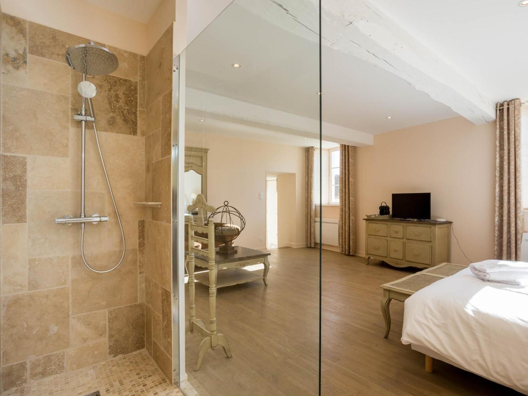 Le Cara - 4 Appartements Calmes Et Chics Au Coeur De Beaune Beaune  Room photo
