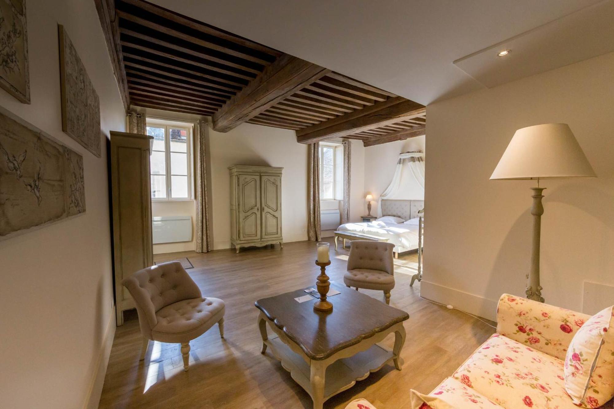 Le Cara - 4 Appartements Calmes Et Chics Au Coeur De Beaune Beaune  Room photo