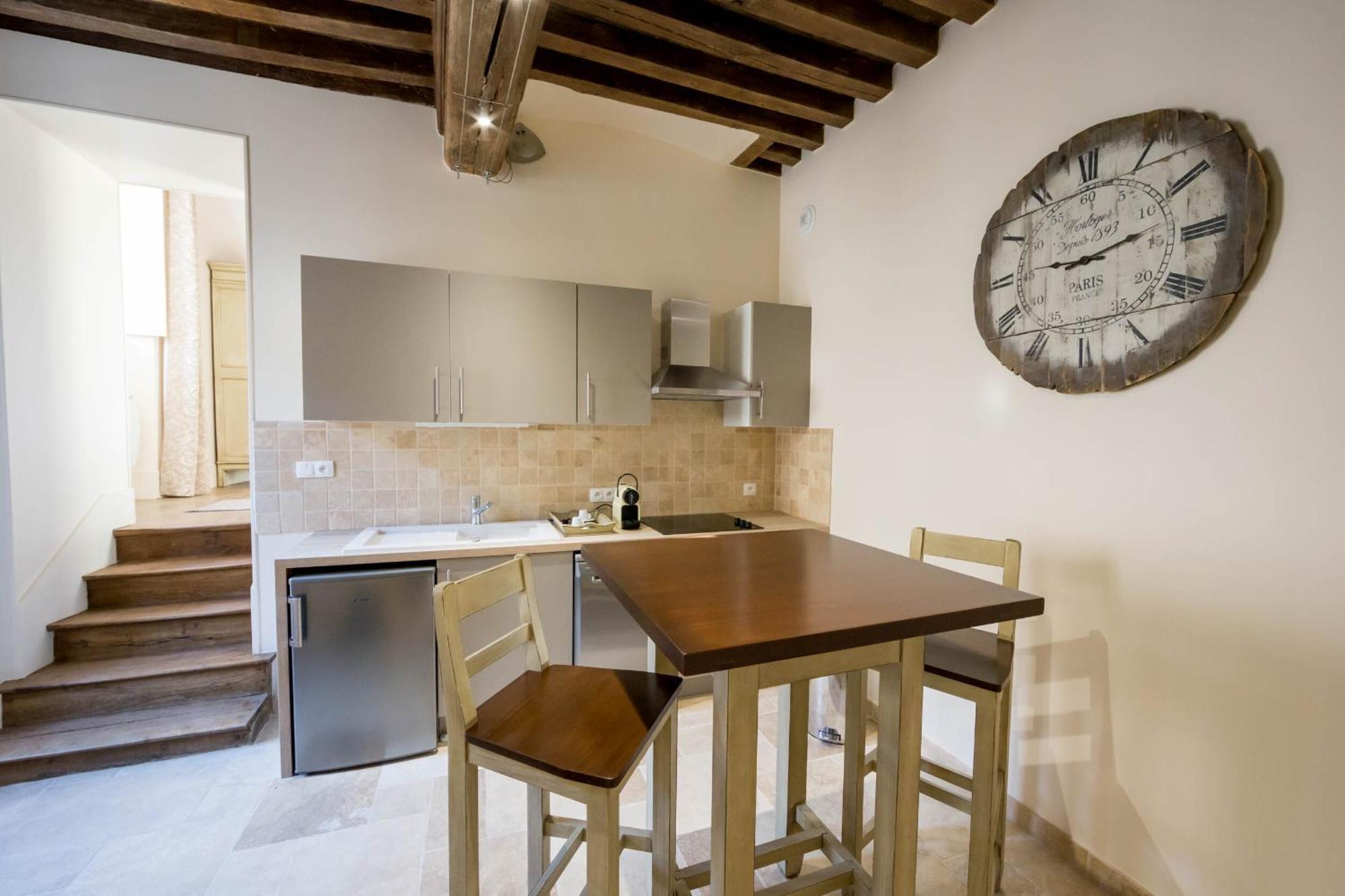 Le Cara - 4 Appartements Calmes Et Chics Au Coeur De Beaune Beaune  Room photo